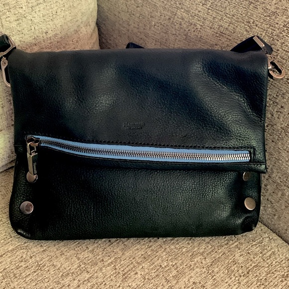 Hammitt Handbags - Hammitt VIP Medium & Ruched Strap in Black w/Skylight Blue Zip!! RARE!!! ✨✨